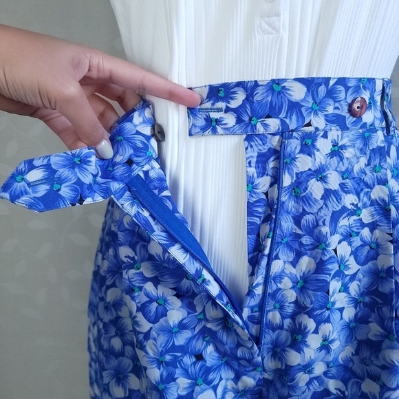 Vintage 100% Silk Floral Print Flowy Long Shorts With Pockets Talbots Blue 6 P - Picture 4 of 15